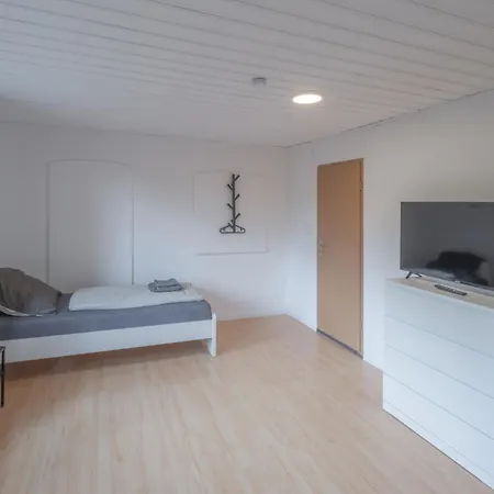 Work&sleep - Moderne Mit Einzelbetten, Tv, Wlan, Bettwaesche Und Handtuecher Апартаменты *